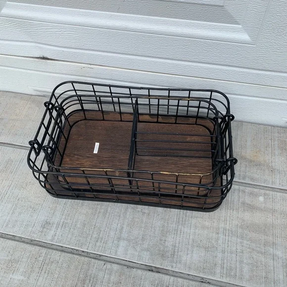 Rustic Nesting Wire Storage Baskets w Wood Base Farmhouse Organizer Set Handles